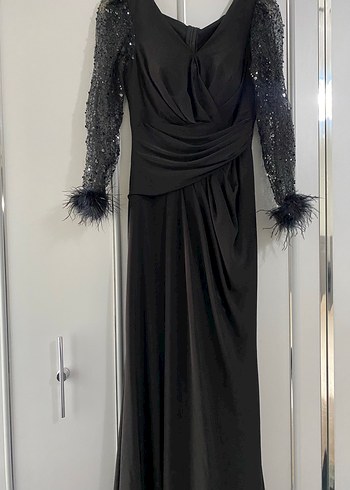 Siyah V Yaka Uzun Kollu Gotik Abiye Elbise - Görsel 3