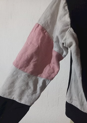 Zincir Detaylı Siyah Kadın Crop Sweatshirt - Görsel 3