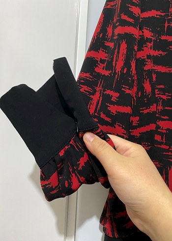 Kırmızı Siyah Desenli Uzun Kollu Abiye - Görsel 3