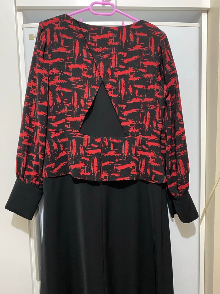 Kırmızı Siyah Desenli Uzun Kollu Abiye - Görsel 2