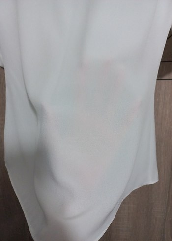 Düğmeli Beyaz V Yakalı Kadın Bluz - Görsel 6