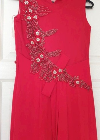 Kırmızı İşlemeli Uzun Abiye Elbise - Görsel 3