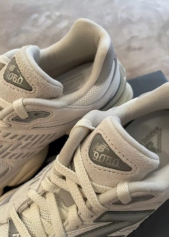 43 Beden New Balance 9060 Sea Salt White 40/45