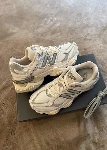New Balance 9060 Sea Salt White 36/40