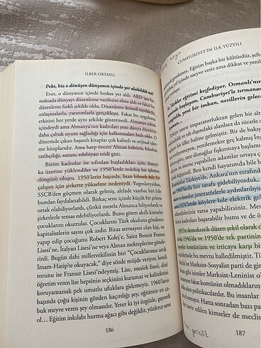  Beden İlber Ortaylı Cumhuriyet?in İlk Yüzyılı