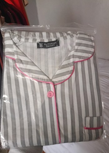 Pembe Çizgili Rahat Kadın Pijama Takımı - Görsel 4