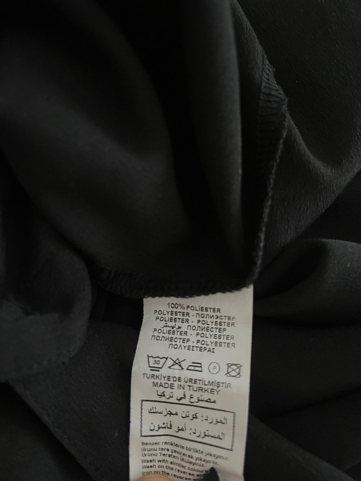 Siyah Pul Detaylı Goth Kadın Gömlek - Görsel 4