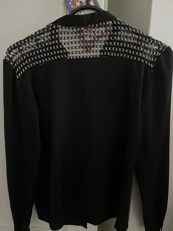 Siyah Pul Detaylı Goth Kadın Gömlek - Görsel 2