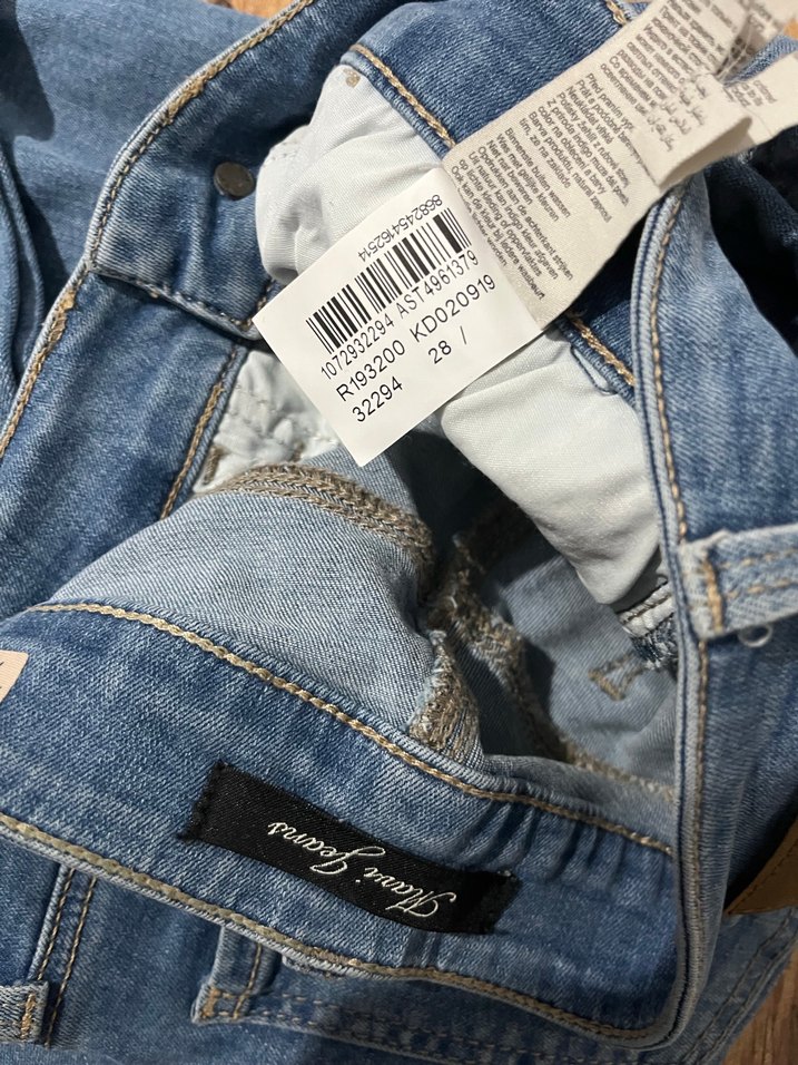 Yırtık Detaylı Mavi erkek Denim Pantolon - Görsel 4