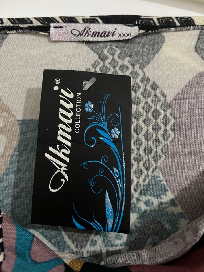 Desenli Kısa Kollu Drapeli Kadın Bluz - Görsel 2