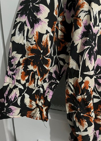 Çiçek Desenli V Yaka Uzun Kollu tunik - Görsel 3