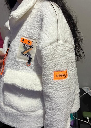 m Beden Beyaz Fermuarlı Mini Kadın Polar Ceket