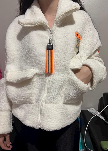 l Beden Beyaz Nakışlı Fermuarlı Kadın Peluş Ceket