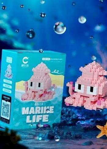 Pembe Lego Ahtapot Figürü