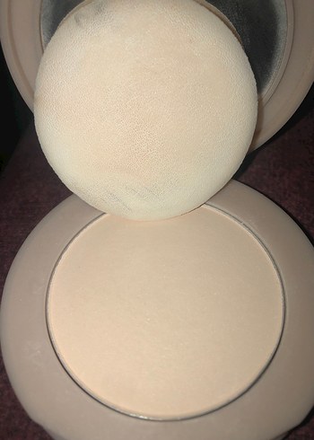 Maybelline Affinitone Bej Pudra - Görsel 5