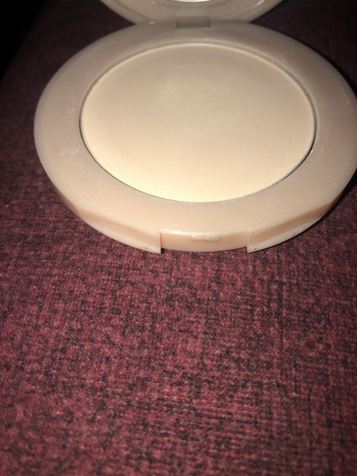 Maybelline Affinitone Bej Pudra - Görsel 4