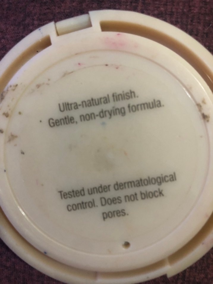 Maybelline Affinitone Bej Pudra - Görsel 2