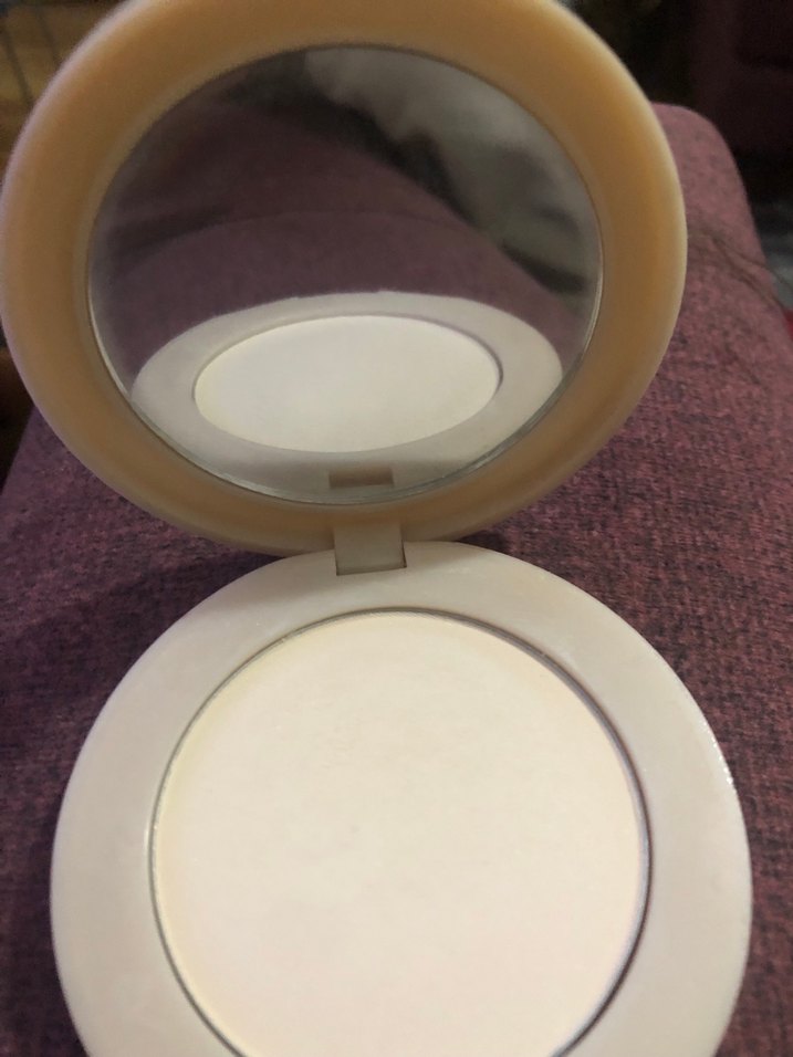 Maybelline Affinitone Bej Pudra - Görsel 3