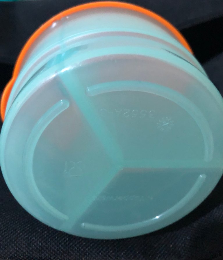 Renkli Bebek mama kabı Turuncu Kapaklı - Görsel 2