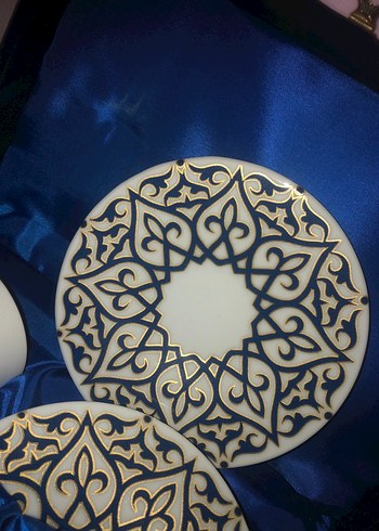 Düz Beyaz Desenli tabaklı Fincan Seti - Görsel 2