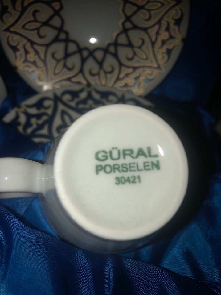 Düz Beyaz Desenli tabaklı Fincan Seti - Görsel 5