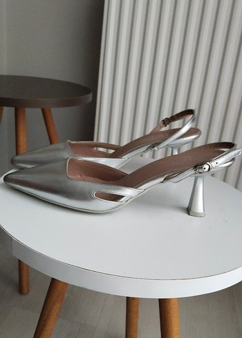 39 Beden gri Renk inci Gümüş Metal Tokalı Stiletto Kadın Ayakkabı