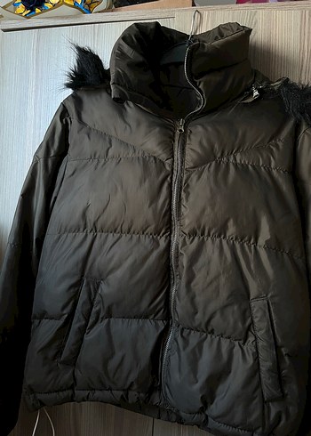 Siyah Kürklü Kadın Kışlık Mont - Görsel 4