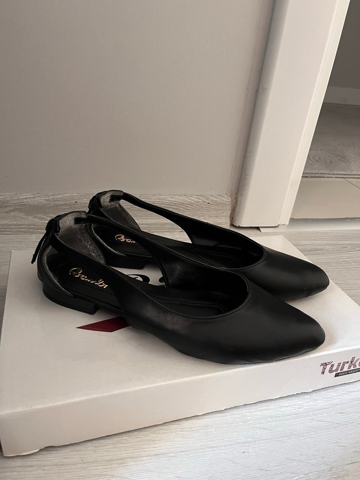 Klasik Siyah Tokalı Kadın Topuklu Ayakkabı - Görsel 3