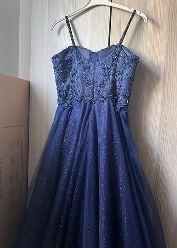 Straplez Lacivert İşlemeli Uzun Abiye - Görsel 7