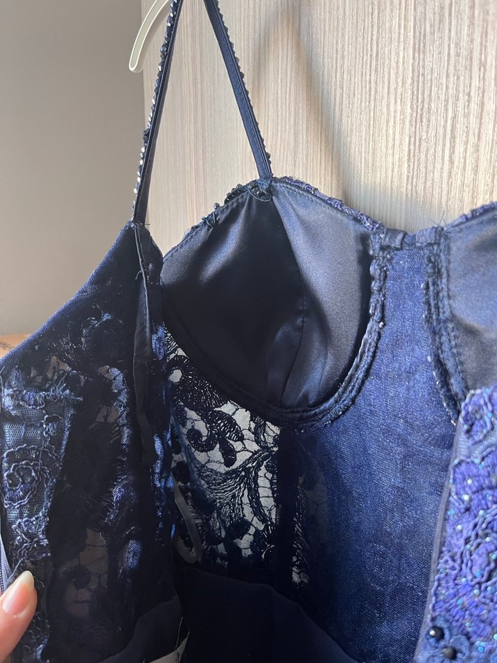 Straplez Lacivert İşlemeli Uzun Abiye - Görsel 5