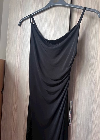 Siyah Drapeli Askılı Uzun Elbise - Görsel 5