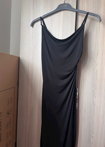 Siyah Drapeli Askılı Uzun Elbise - Görsel 2