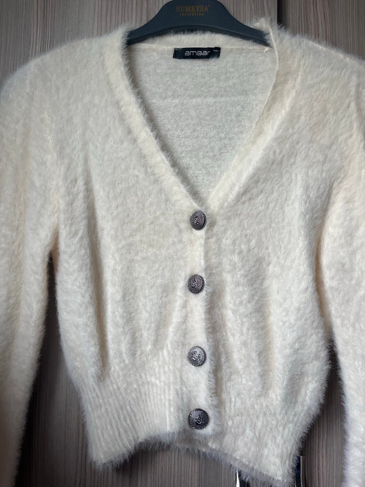 Düğmeli Beyaz Midi Kadın Hırka - Görsel 3