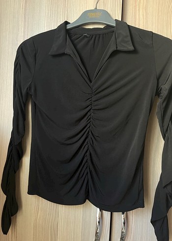 Kadın Siyah Uzun Kollu Pilili V Yaka Bluz - Görsel 4