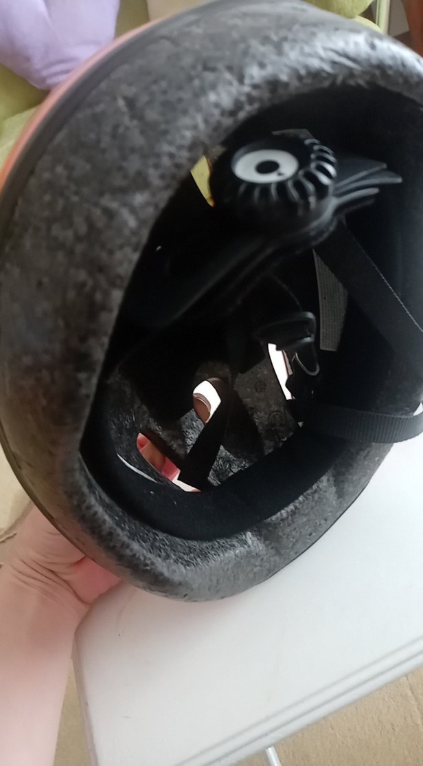 Kırmızı Çocuk Bisiklet Kaskı Velcro Bantlı - Görsel 4