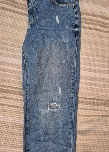 34 Beden Gri Renk Yırtık Detaylı Kadın Denim Pantolon