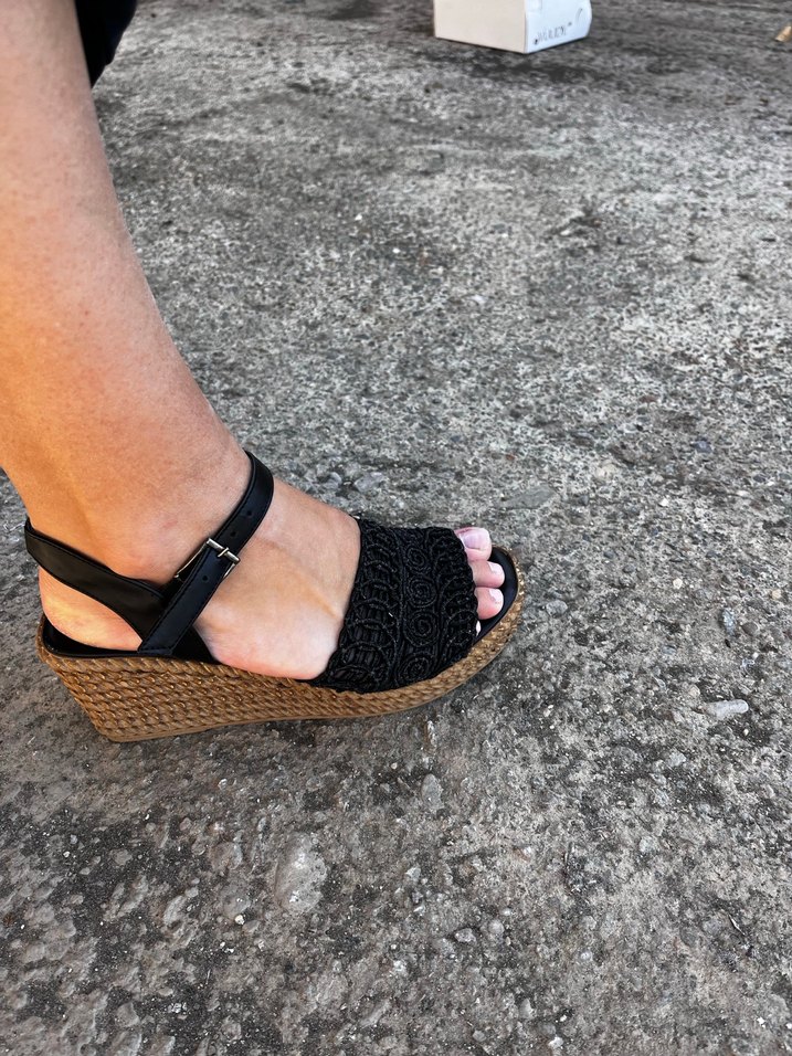 Dantel Detaylı Siyah Dolgu Topuklu Kadın Ayakkabı - Görsel 4