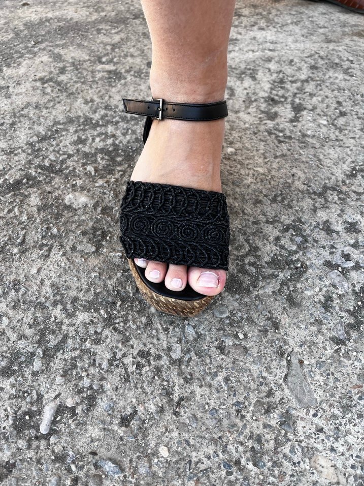 Dantel Detaylı Siyah Dolgu Topuklu Kadın Ayakkabı - Görsel 5