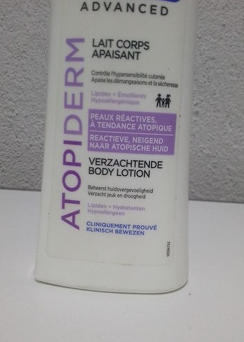Beden Sanex Atopiderm Yatıştırıcı Vücut Losyonu