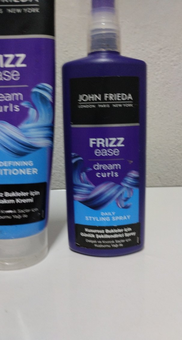 John Frieda Frizz Ease Bukle Belirginleştirici Set - Görsel 3