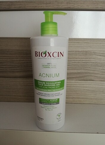Bioxcin acnium yüz yıkama jeli 