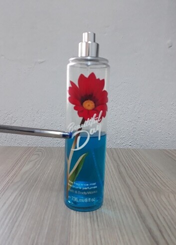  Beden Renk Bath&body works beautiful day vücut parfümü 