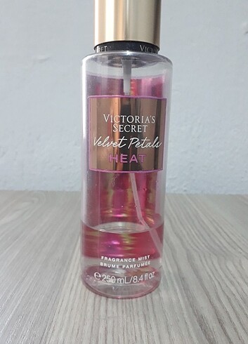 Victoria s Secret Victorias secret velvet petals heat vücut spreyi