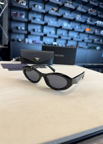 Prada siyah grimsi Sokak Stili Kadın Güneş Gözlüğü