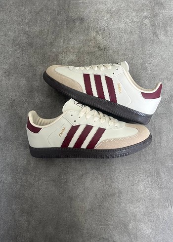adidas gazelle silver green womens Women's Samba OG 'Mineral Green' Sneakers main image 1