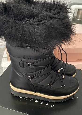 Diğer Kadın Siyah Yüksek Topuklu Kürklü Goth Bot