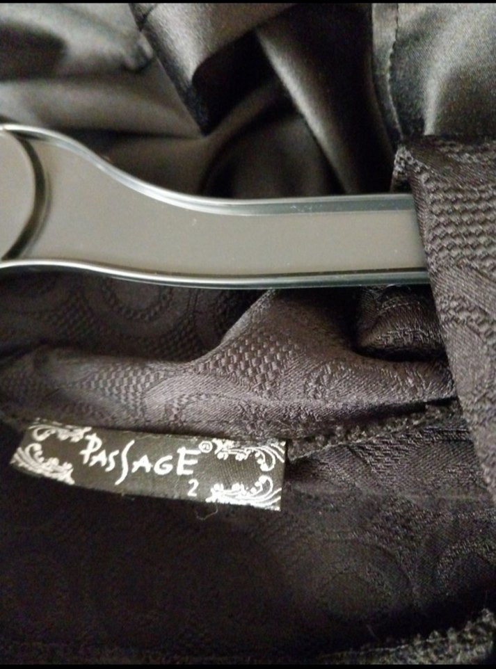 Düğmeli V Yaka Siyah Ofis elbisesi - Görsel 3