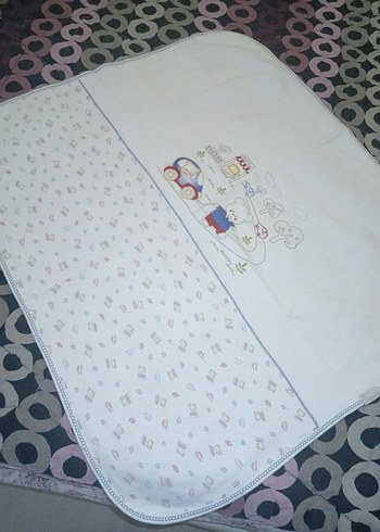 Nakışlı Pamuklu Beyaz Çocuk Battaniyesi - Görsel 2