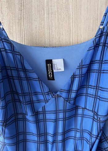 H&M H&M Mavi Kareli Askılı Uzun Elbise