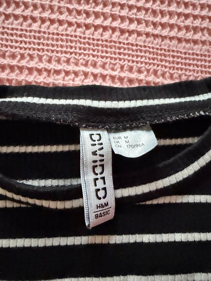 Kadın Siyah Çizgili T-shirt - Görsel 2